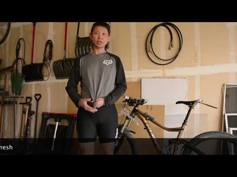 POC Hip VPD 2.0 vs Fox Titan Race Shorts