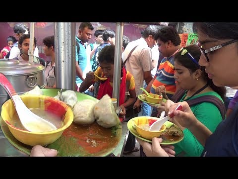 World Cheapest Chicken Momo in India Kolkata | Only 35 rs Per Plate | Indian Street Food Loves You Video