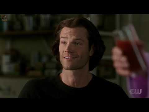 Supernatural 15x14 - The boys celebrating Holidays in the bunker!