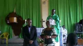 Visite du President de l’UDRP a l’Eglise Catholique de Yomou 17 Septembre 2012
