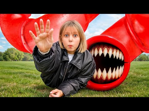 Geheimnisvolle Rutsche SCP-1562 in Echt | Amelie Show DE Abenteuer für Teens