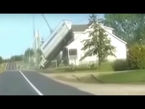 Idiots Laughing at Car Crashes Part 5 (Featuring Trains)