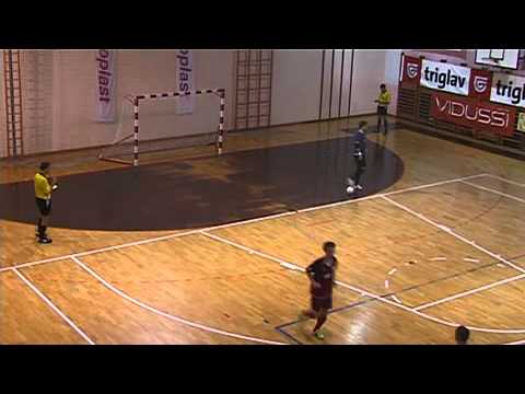 futsal.si: Streljanje kazenskih strelov na tekmi Oplast - Predilnica Litija (13.05.2012)
