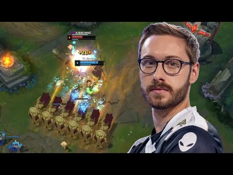 Bjergsen solo kills Blue