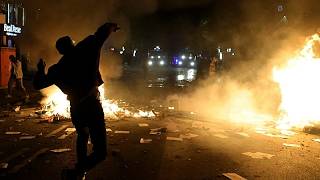 Albanien: Studentenproteste in Tirana eskalieren bei Flamingo-Revolution