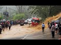 Cuaca Semakin Memburuk Bikin Jalan Banjir Truk Trailer Siba Surya Gagal Total Di Sitinjau Lauik