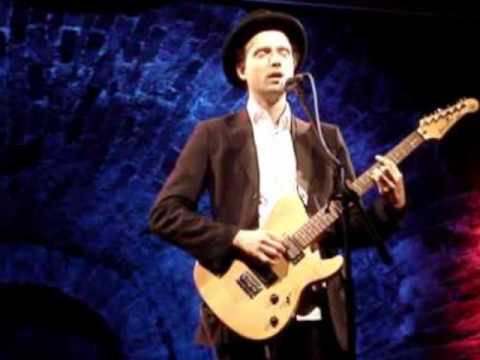 Marc-Uwe Kling & Die Gesellschaft live --- 07 Rolltreppe ins Nichts