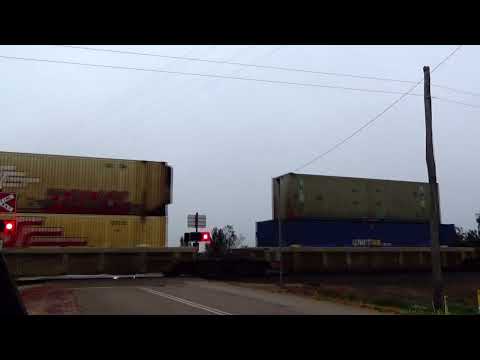 Catching SCT006 & CSR013 on 5MP9 SCT Freighter, into, through and out of MECKERING Loop. 25/6/2023