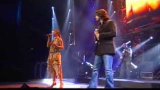 Antonio Orozco y Malú - Devuelveme La Vida (27-11-03) EN VIVO