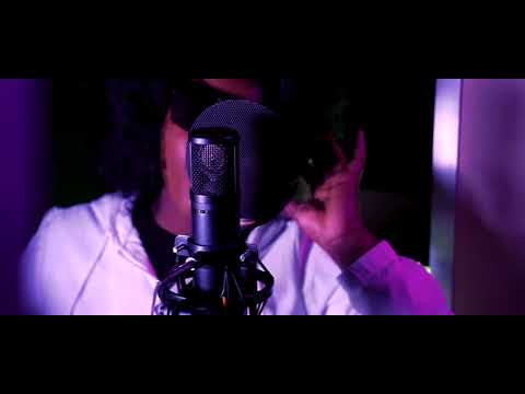 AYOONIKS PETTY (FREESTYLE)