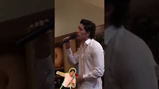 Hijo de Alejandro Fernández (Alejandro Fernández JR)  cantando Mitad tú, mitad yo