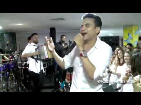 Te Quiero Porque Te Quiero (En Vivo) - Silvestre Dangond & Lucas Dangond