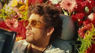 NoMBe - Wait (featuring Strawberry Serenity)