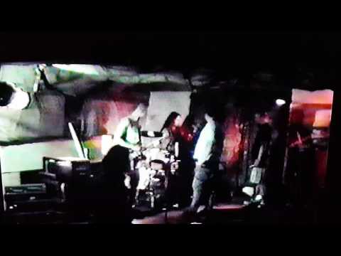 128 Poslednich - MENTALLY ZAOSTALEJŠN - Live in Ostrava "Sklep"1995