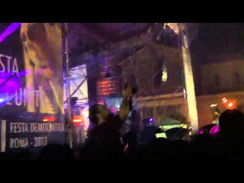 Major Lazer dropping Cannonball by Showtek & Justin Prime @ FdU 2013