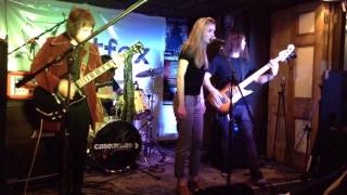 QUARTZ - First 2 @ THE FAT FOX 2nd May 2015 - THE WILD AND THE TAME  &  CONCRETE MUSHROOMS