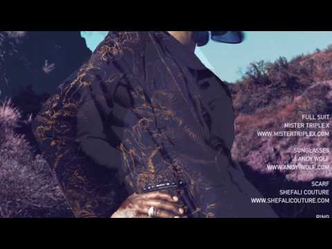 Live in magazine fashion mag