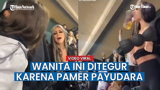 Download lagu Pamer Payudara di Kerumunan Orang, Wanita Ini Ditegur Ibu ibu mp3