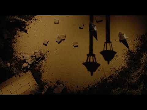 Un juguete de madera soñó con barcos de papel