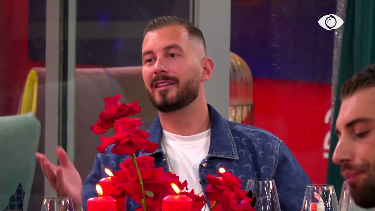 “Ule zërin o çun”/ Roza-Romeos: Mos i bjer tavolinës