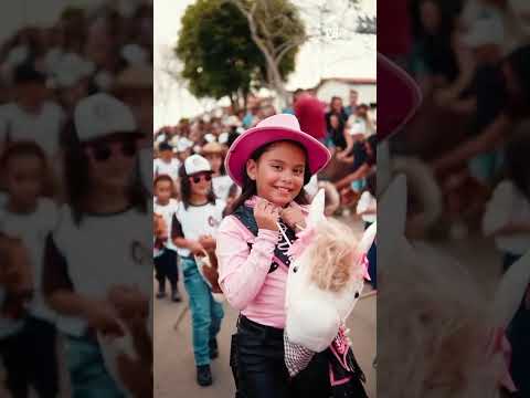 Mais um ano da cavalgada kids de cavalo de pau PINTADAS Bahia 