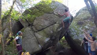 Video thumbnail of Jeu t'es Fou, 7a. Fontainebleau