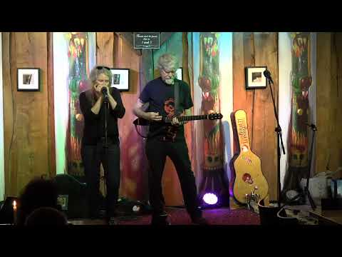 Birkett Hall am 21 5 2022 in O'wei – Baby Please Don't Go