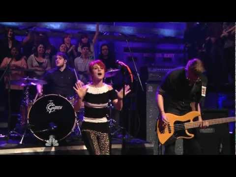 Brick By Boring Brick - Paramore ( live HD )