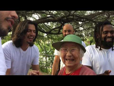 InovaSamba cantando para a Dona Margarida