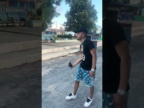 Una rifa q se hizo y se dio de premio  una caja de cerveza