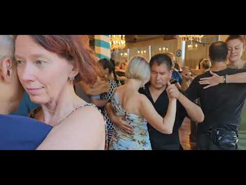 Milonga El Beso, Buenos Aires, en el 05/03/23, por la tarde.