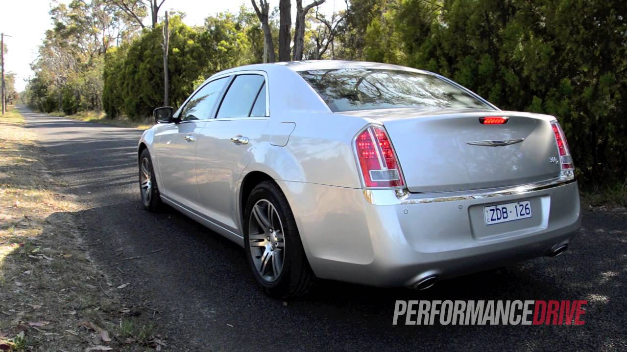 2012 Chrysler 300C CRD engine sound and 0-100km/h