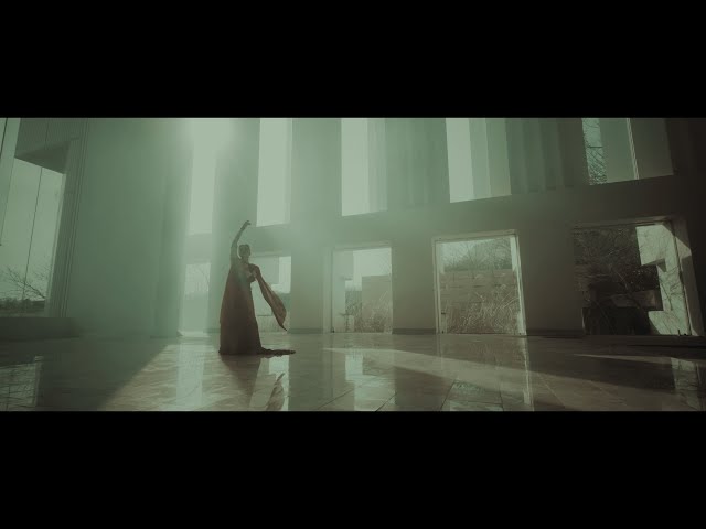 「秘密の孤独の共犯者」が描き上げた、切実で鮮烈な音楽の絶景。 Cö shu Nie「TOUR 2022 “Flos Ex Machina”」ファイナル速報レポート 秋には新譜リリースとライブの開催が決定! 14 YouTubeサムネイル