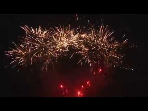 Brocade X Finale Cake   20mm 150 shot