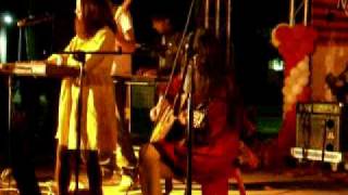 091115台大校慶-這位太太-有時候-椰林大道