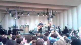 Metric - Combat Baby (acoustic) @ Lollapalooza 2010