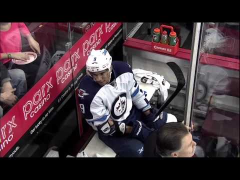 Scrum in 3rd Scott Hartnell, Evander Kane Feb 23 2013 Winnipeg Jets vs Philadelphia Flyers NHL