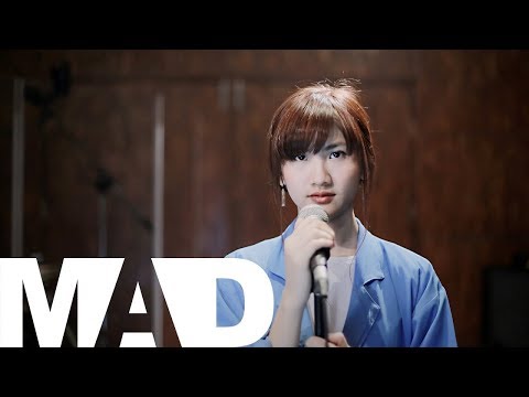 [MAD] เปราะบาง - Bodyslam (Cover) | Peach Panicha Video