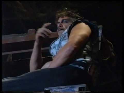 Pierrot Bidon (1954 - 2010) defines the spirit of Archaos. Plus trapeze off a forklift truck