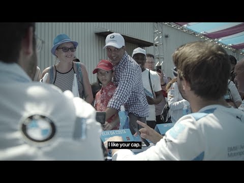 BMW drivers surprise Formula E fans in New York - BMW i Motorsport.