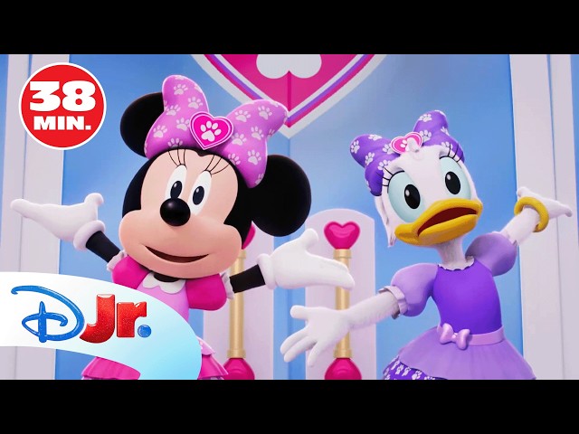 Vídeo relacionado con LEGO | Disney Hotel de Mascotas de Minnie - Juguete de Construcción con Mini Muñecas de Minnie Mouse, Pata Daisy y Figuras de Animales - Regalo para Niñas de 4+ Años Fans de La Casa de Mickey Mouse