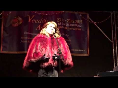 CASSY CARRINGTON & IHR HERR COSLER Live @Cologne Veedelsadvent – Der allerschnellste Läufer