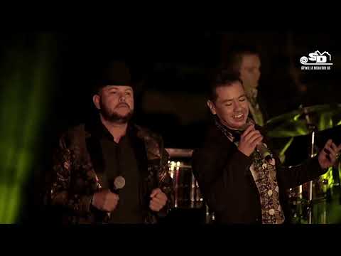 La Inolvidable ft Toño Lizarraga - Sin Pensar Yo Te Engañé (En Vivo)