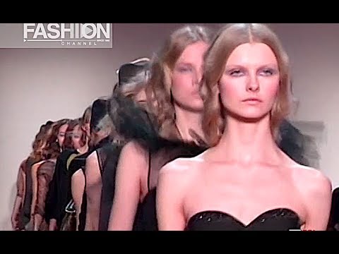 MAX AZRIA Fall 2008 2009 New York - Fashion Channel