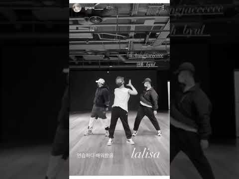 iKON's Jinhwan jamming to Lalisa, iKON X Lisa crumbs.               #lisa #Jinhwan #ikon #LALISASOLO