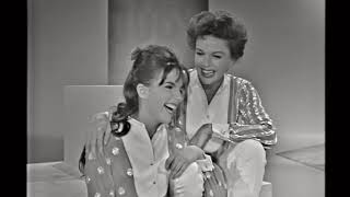 Judy Garland &amp; Liza Minnelli - We Could Make Such Beautiful Music Together (Medley)