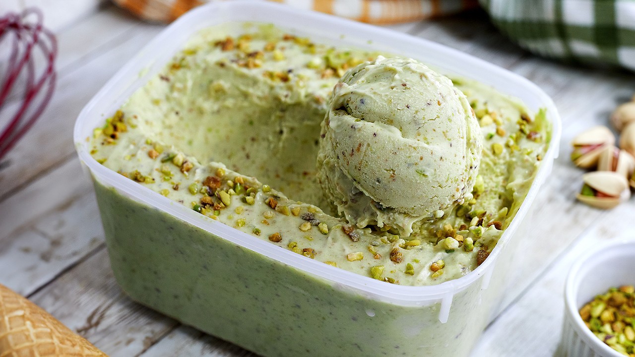 SORVETE DE PISTACHE CASEIRO FEITO A MÃO E SEM EMULSIFICANTE