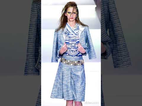 Сhanel Spring/Summer 2001 rtw The story of one #chanel costume through the years i #chanellover #cc
