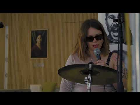 95bFM Drive Island: Womb - Some Setting Sun