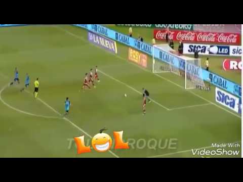 Costa Febre no puede creer el gol que erro River. ERAN 4 CONTRA 1!